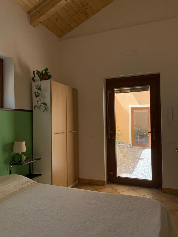 La Stanza In Giardino Bed & Breakfast Cava De' Tirreni Exterior photo